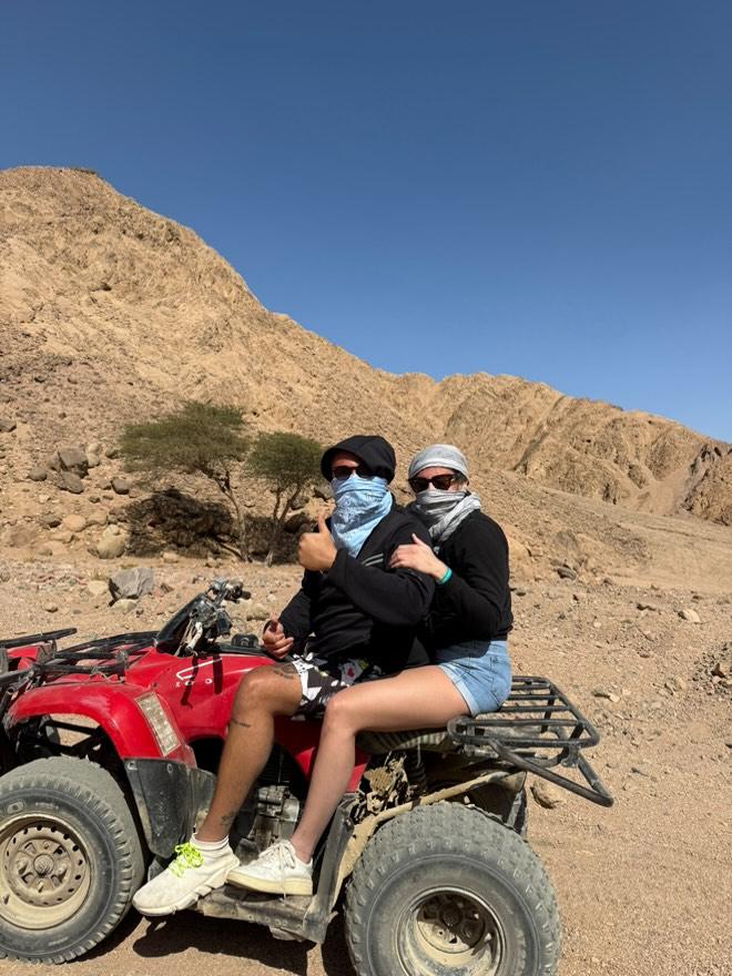 23🏜️ Canyon Colorato, Snorkeling al Blue Hole e Tour di Dahab