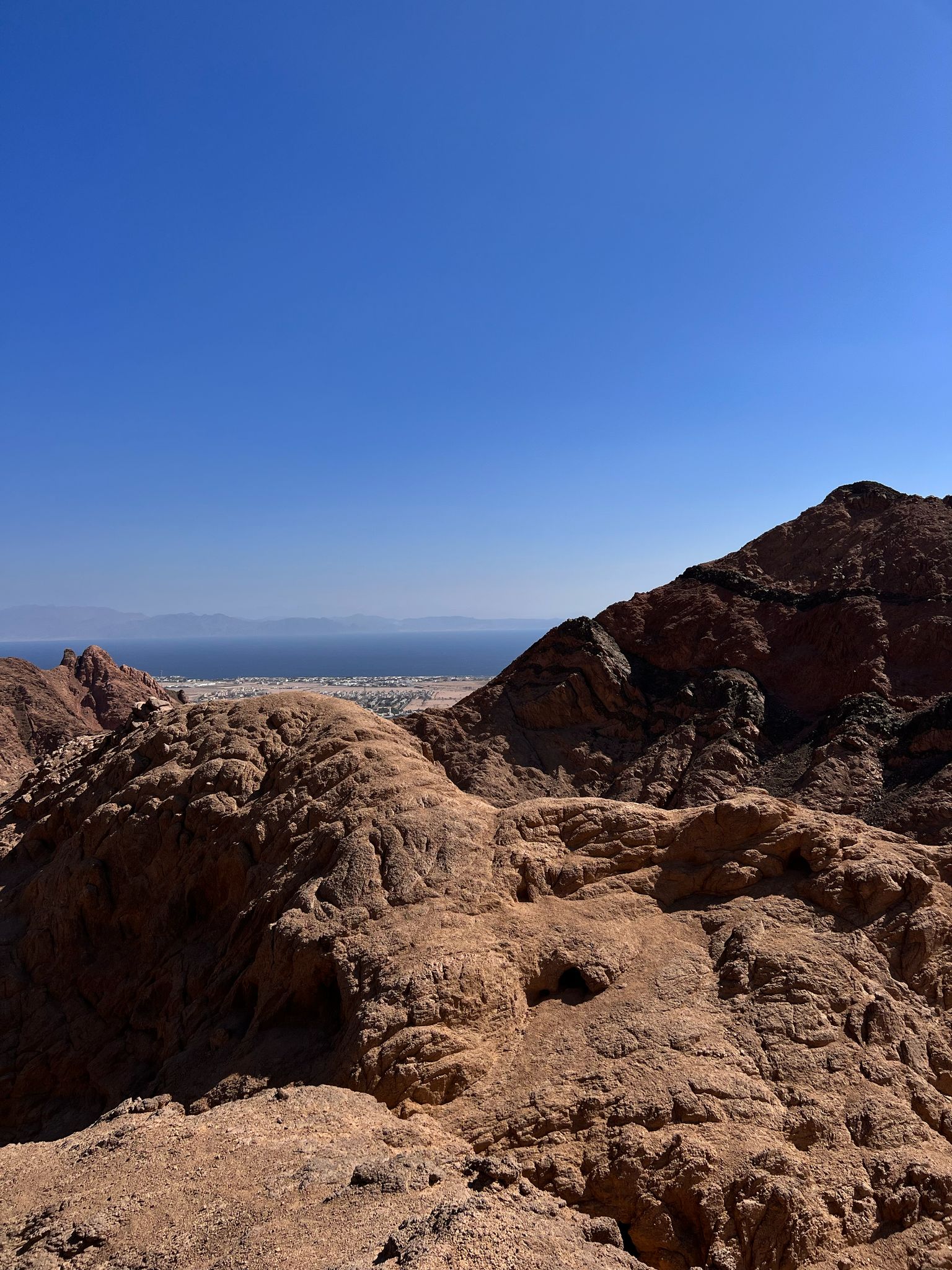 4🏜️ Canyon Colorato, Snorkeling al Blue Hole e Tour di Dahab